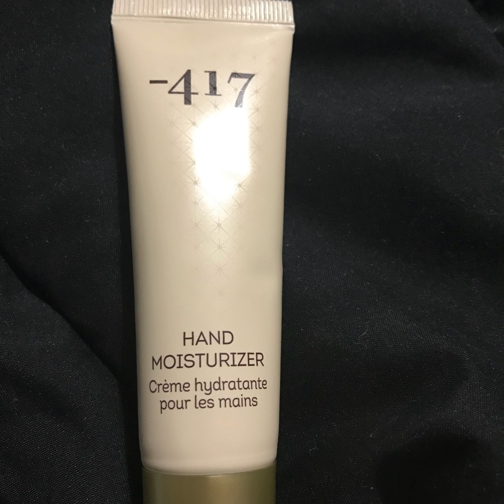 Hand moisturizer